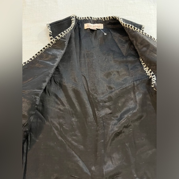 Caravan Womens Embroidered Black 100 % Wool Vest Size M New - Picture 9 of 9